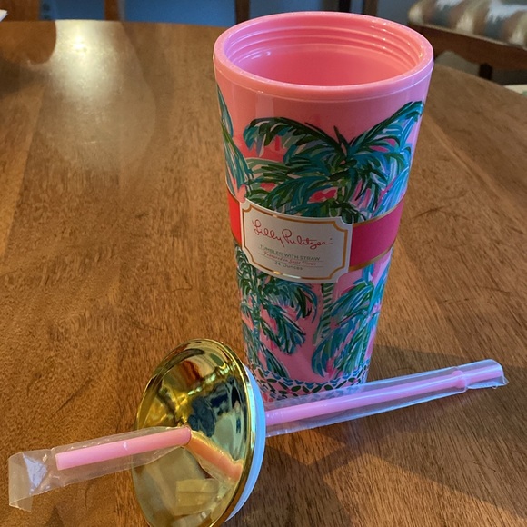 NWT LILLY PULITZER TUMBLER WITH STRAW - Picture 2 of 4